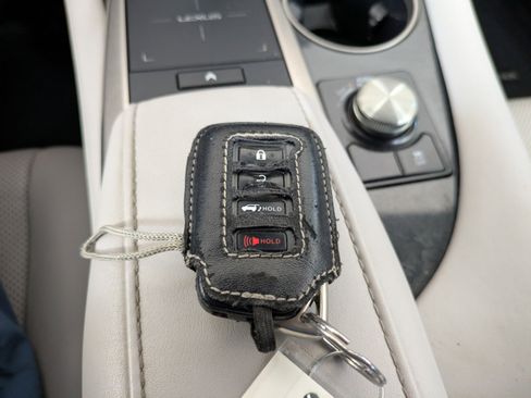 Used 2021 Lexus RX 350 FWD w/ Accessory Package image 31