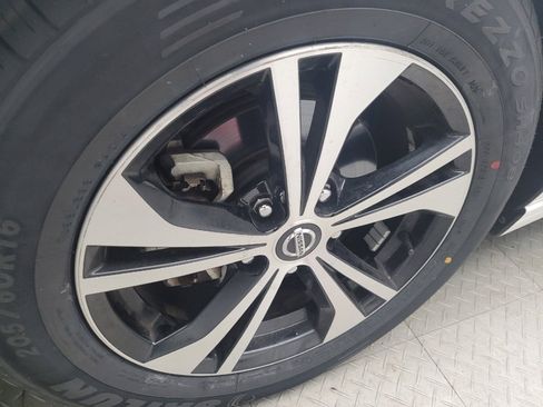 Used 2021 Nissan Sentra SV FWD image 31