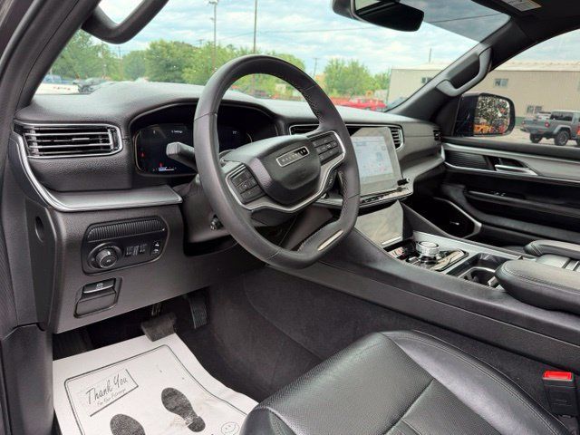 Used 2024 Jeep Wagoneer Series II AWD/4WD image 25