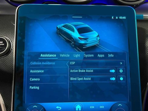 Used 2025 Mercedes-Benz C 300 4MATIC Sedan image 27