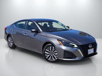 Used 2025 Nissan Altima 2.5 SV
