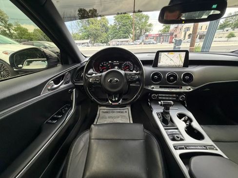 Used 2018 Kia Stinger GT1 RWD image 34