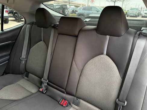 Used 2021 Toyota Camry LE image 30