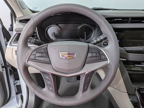 New 2025 Cadillac XT5 Premium Luxury w/ LPO, Floor Liner Package image 20