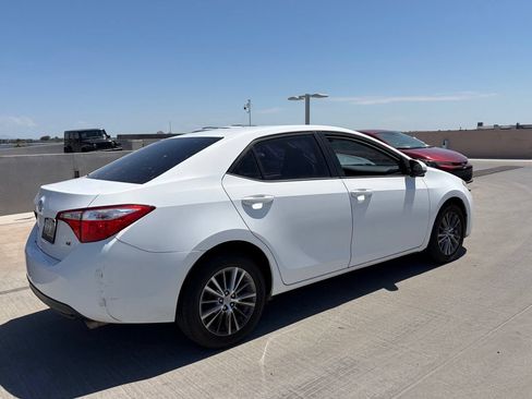Used 2014 Toyota Corolla LE FWD image 3