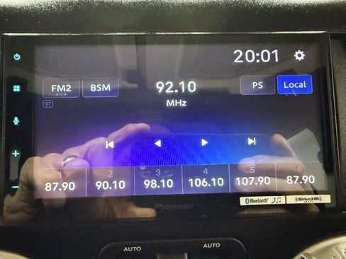 Used 2011 Jeep Wrangler Sahara w/ Connectivity Group AWD/4WD image 15