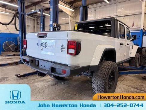 Used 2022 Jeep Gladiator Sport AWD/4WD image 11