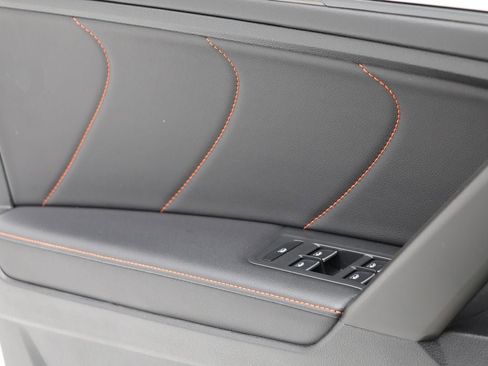 Used 2024 Volkswagen Tiguan Wolfsburg Edition image 28