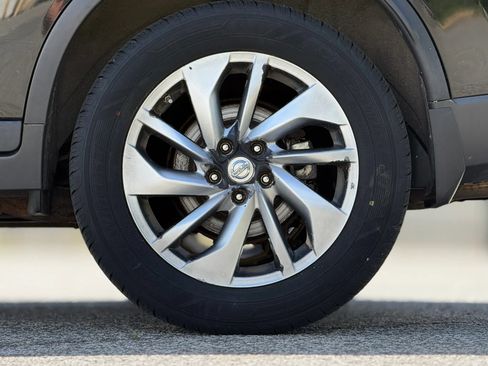 Used 2014 Nissan Rogue SL AWD/4WD image 30
