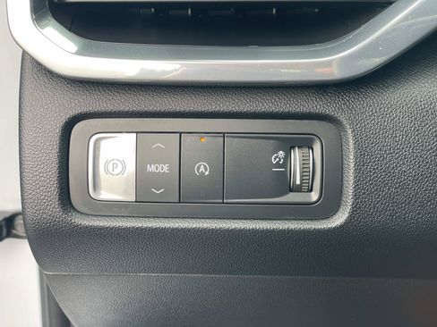 Used 2026 GMC Acadia Denali w/ Super Cruise Package FWD image 19
