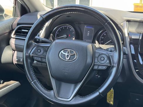 Used 2022 Toyota Camry SE FWD image 22