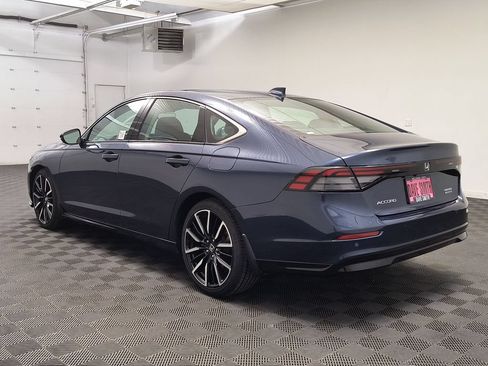 Used 2024 Honda Accord Touring image 3