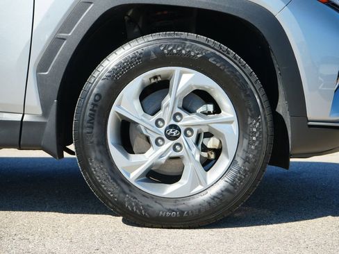 Certified 2023 Hyundai Tucson SE image 10