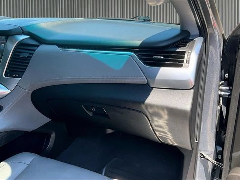 Used 2019 Chevrolet Tahoe LT w/ Luxury Package AWD/4WD image 20