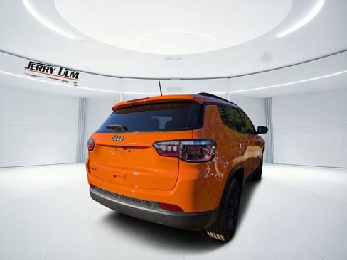 New 2026 Jeep Compass Latitude AWD/4WD image 3
