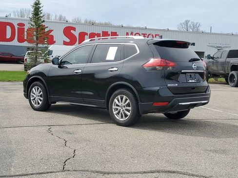 Used 2017 Nissan Rogue S FWD image 5