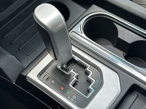 Used 2017 Toyota Tundra SR5 image 16