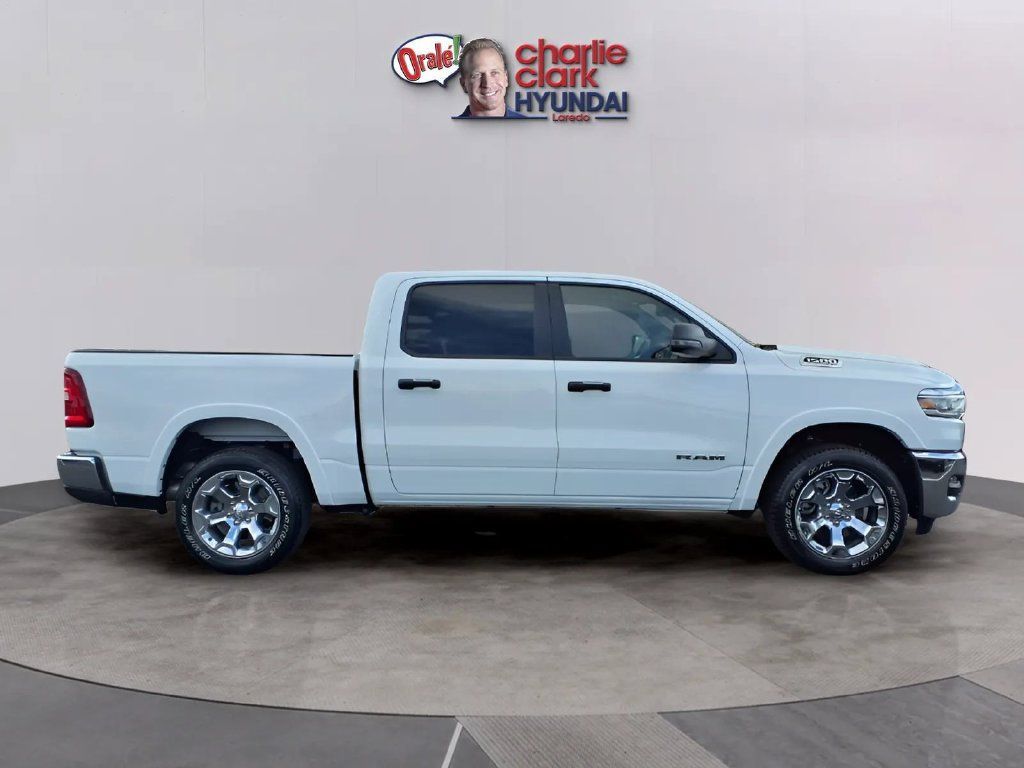 Used 2026 RAM 1500 Big Horn AWD/4WD image 6