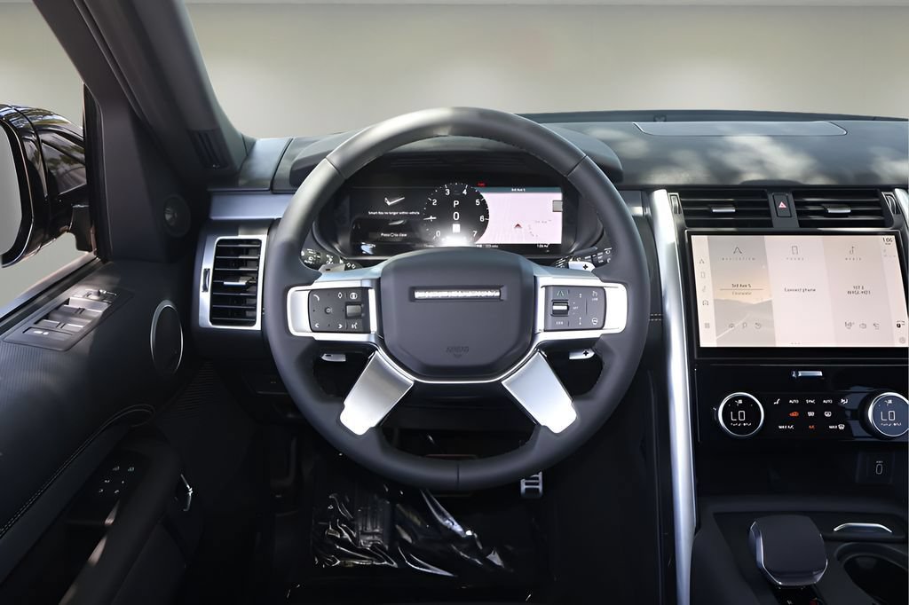 New 2026 Land Rover Discovery Dynamic SE AWD/4WD image 14