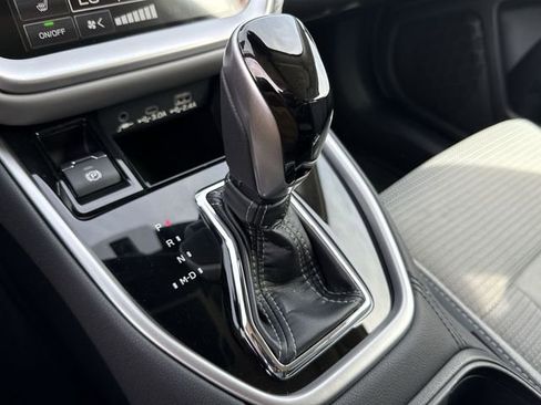 Certified 2025 Subaru Outback Premium image 22