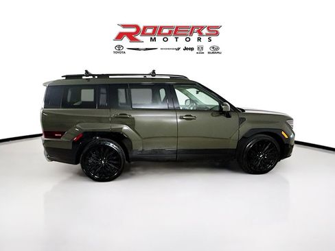 Used 2025 Hyundai Santa Fe Calligraphy AWD/4WD image 9