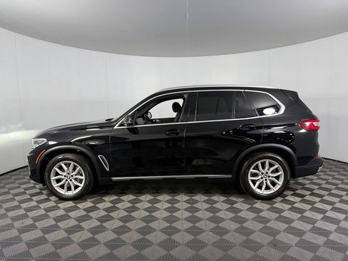 Used 2022 BMW X5 xDrive40i w/ Parking Assistance Package AWD/4WD image 10