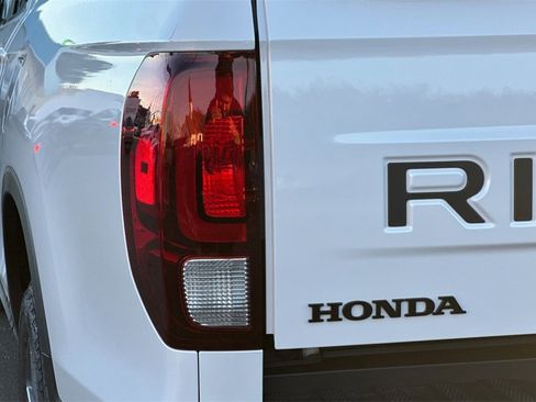 New 2025 Honda Ridgeline RTL image 25