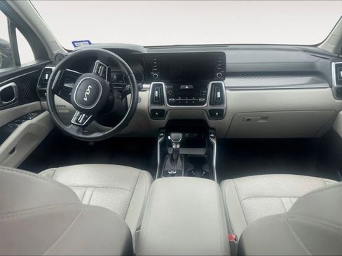 Used 2022 Kia Sorento S FWD image 10