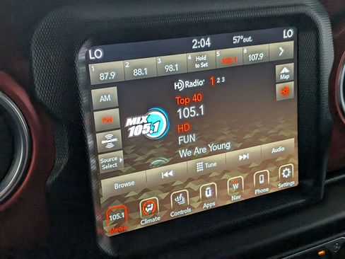 Used 2023 Jeep Gladiator Rubicon w/ Cold Weather Group AWD/4WD image 25