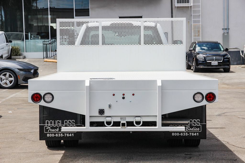 New 2024 Ford F550 Luxury RWD image 5