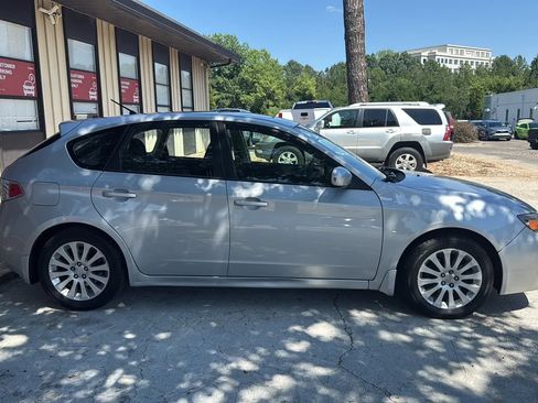 Used 2011 Subaru Impreza 2.5i Premium w/ PWR Moonroof Value Pkg AWD/4WD image 4