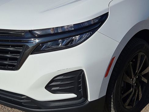 Used 2023 Chevrolet Equinox LS w/ Sport Edition image 9