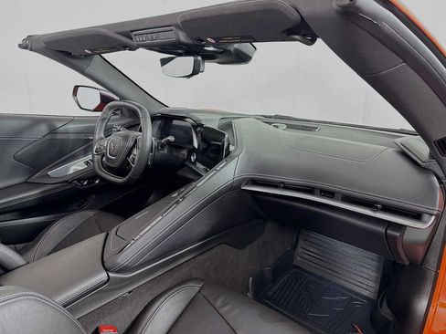 Used 2025 Chevrolet Corvette Stingray Convertible w/ 1LT RWD image 23