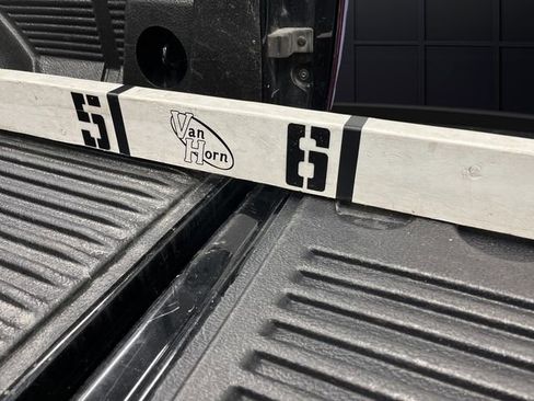 Used 2022 RAM 1500 Classic SLT image 13