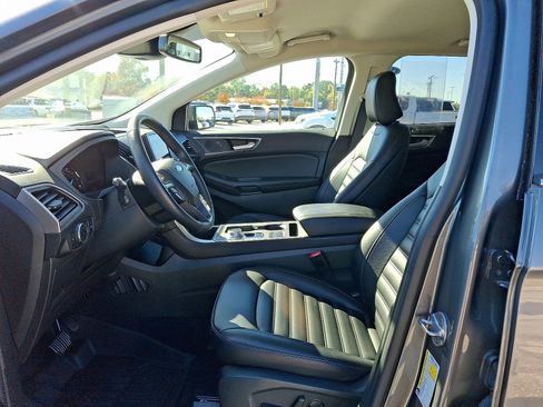Used 2024 Ford Edge SEL w/ Convenience Package image 13
