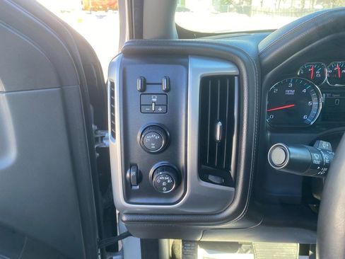 Used 2018 GMC Sierra 1500 SLE w/ SLE Value Package image 14