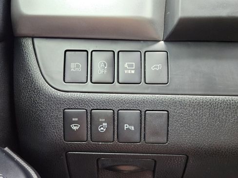 Used 2019 Toyota Highlander Limited Platinum FWD image 24