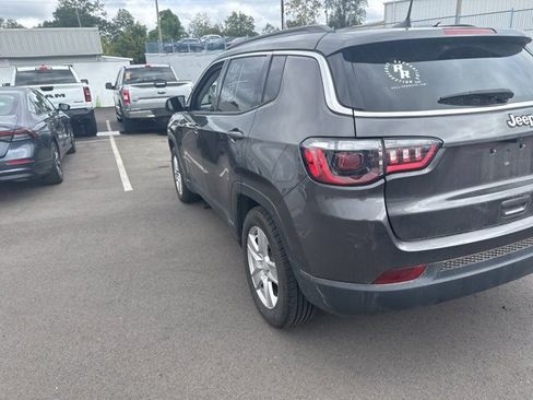 Used 2022 Jeep Compass Latitude w/ Sun and Sound Group image 8