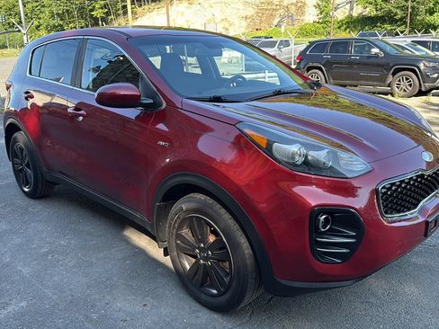 Used 2017 Kia Sportage LX AWD/4WD image 2
