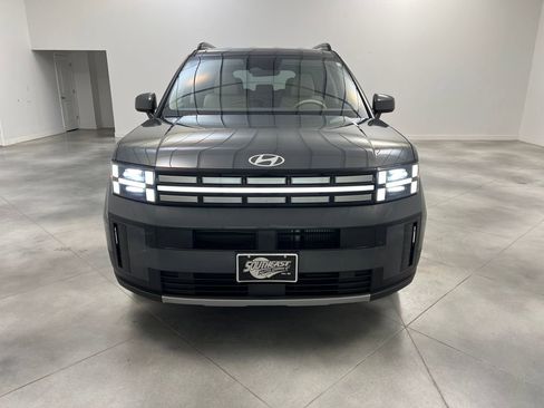 Used 2025 Hyundai Santa Fe SEL image 2