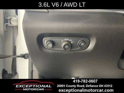 Used 2021 Chevrolet Traverse LT AWD/4WD image 36