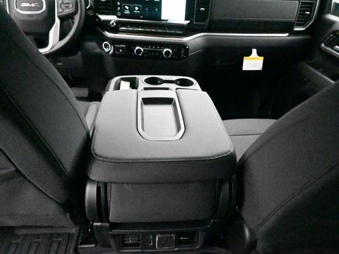 New 2026 GMC Sierra 3500 SLE w/ SLE Value Package image 17