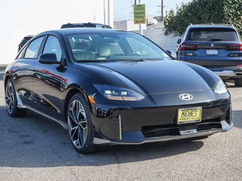 New 2025 Hyundai Ioniq 6 SEL image 5