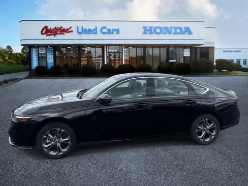 Used 2025 Honda Accord EX-L image 2