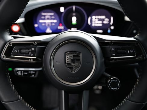 New 2025 Porsche Macan Turbo Electric image 34