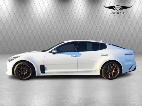 Used 2022 Kia Stinger GT-Line image 2