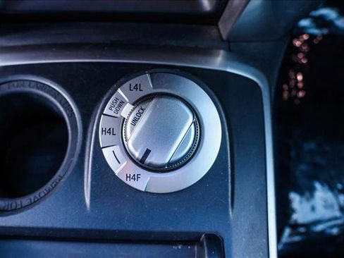 Used 2021 Toyota 4Runner Limited image 21