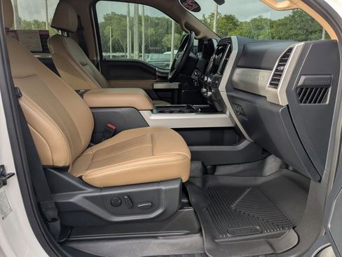 Used 2022 Ford F350 Lariat w/ Lariat Value Package AWD/4WD image 19
