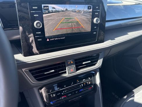 New 2026 Volkswagen Taos SE image 21