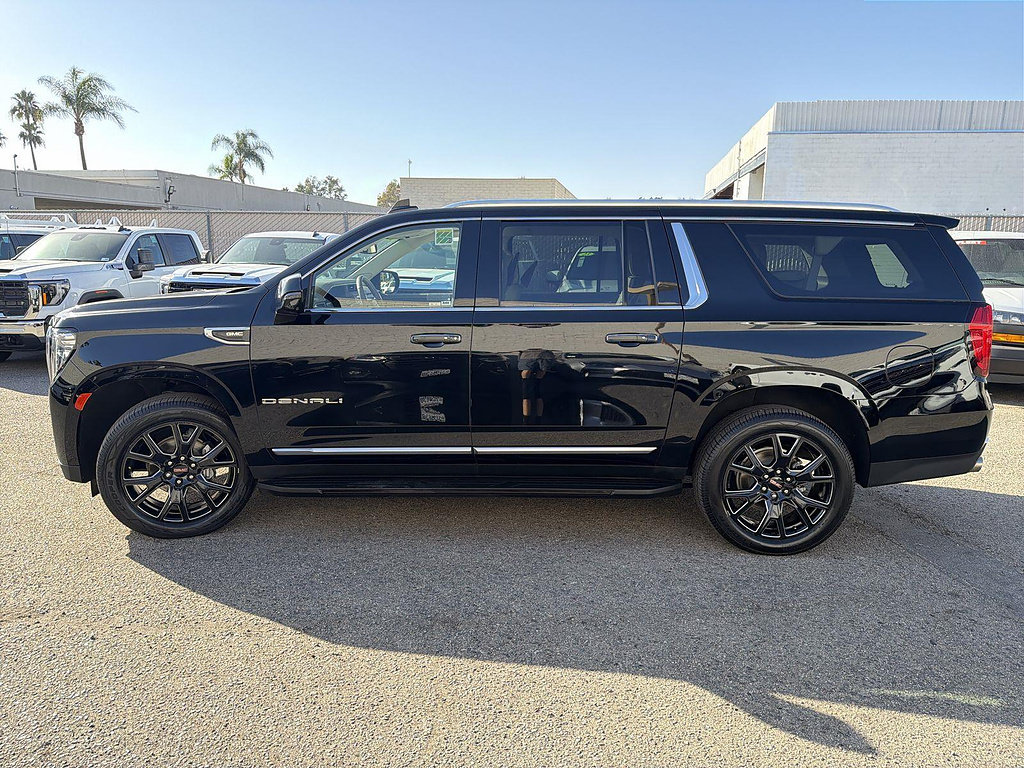 Used 2023 GMC Yukon XL Denali w/ LPO, Floor Liner Package AWD/4WD image 8